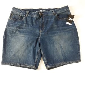 NWT New Lee Bermuda Denim Jean Shorts 26W Plus